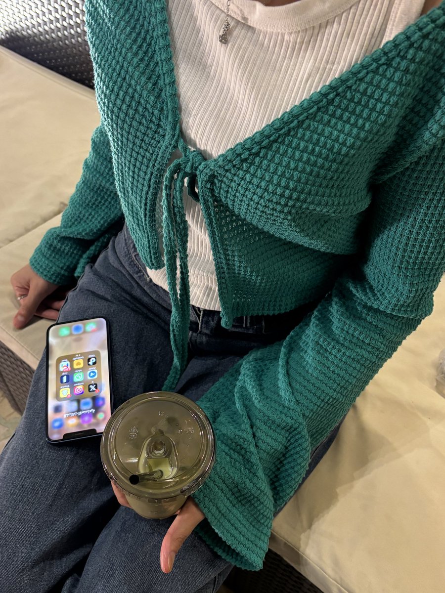 fafafaOctober's tweet image. 