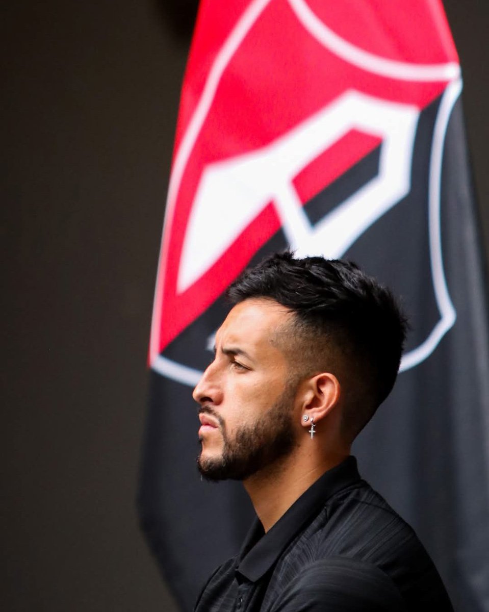 A lo Atlas tweet media