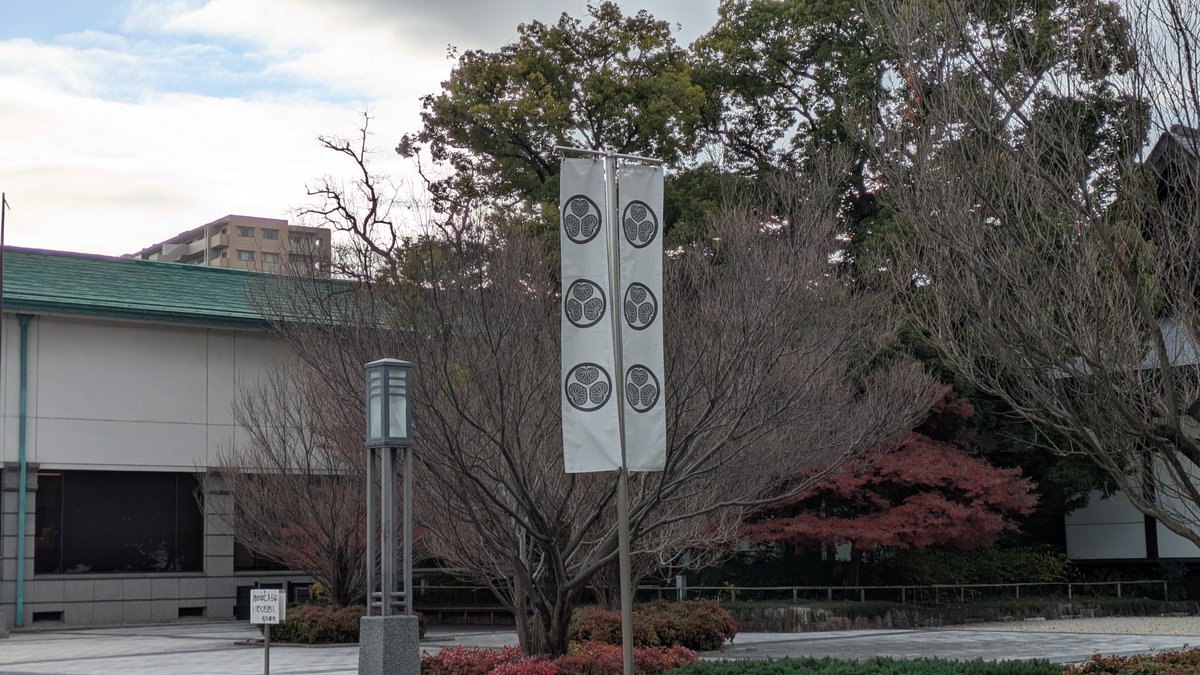 ガチャ列に比べたら余裕の待機列w