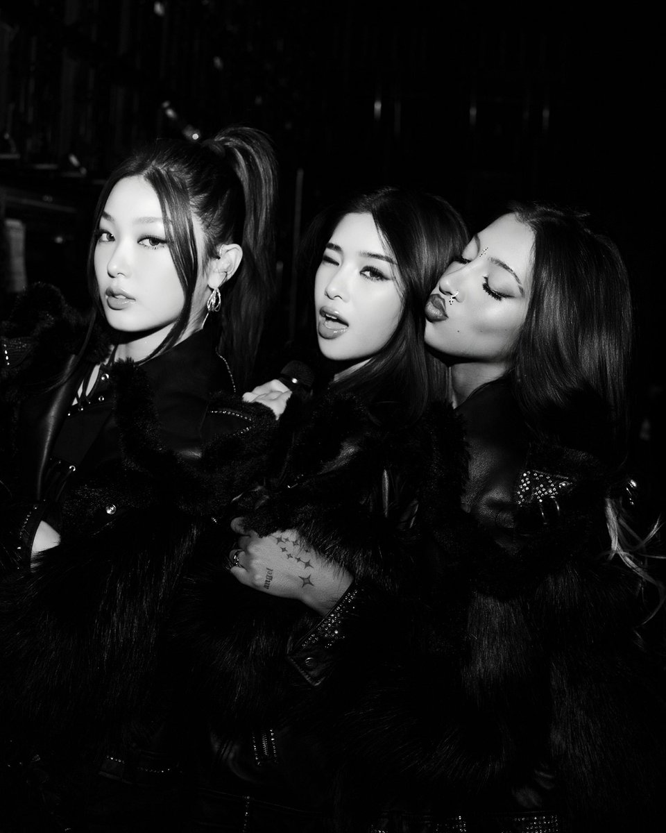 phoenix - we’re still reminiscing about last night 🖤 we walked off stage feeling so loved and that’s all thanks to YOU! this will be a core memory forever. san francisco, see ya tomorrow !! #KATSEYE