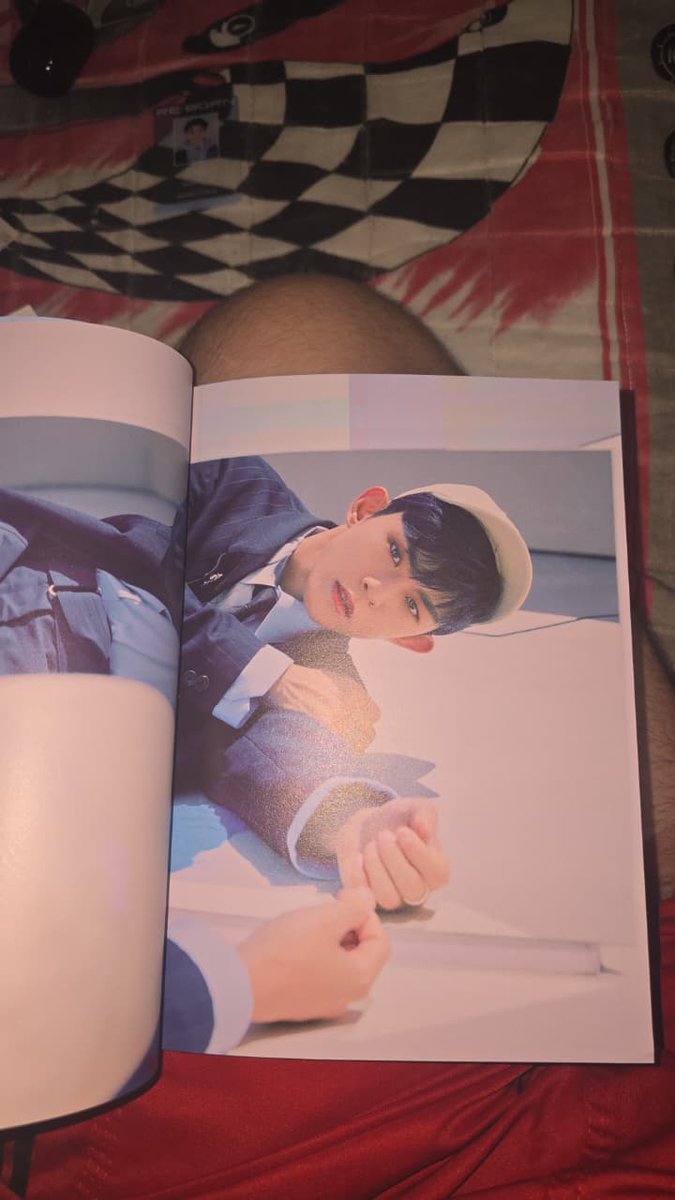 Domini_Cheshire's tweet photo. MEU ÁLBUM DO TO1 CHEGOU E AINDA VEIO O PHOTOCARD DO DONGGEON QUE É MEU FAV EU TO SURTANDO MUITO 💙
#TO1 #TOO #CHIHOON #DONGGEON #CHAN #JISU #MINSU #JYOU #JAEYUN #KYUNGHO #JEROME #WOONGI #RENTA #YEOJEONG #DAIGO https://t.co/qhEM9g1zHG