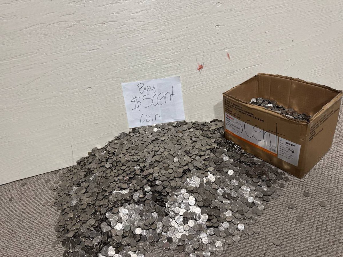 5cent_project's tweet photo. Today you are watching this and soon it will be all my garage full of 5 cent coins!!!! EVERYTHING!!!!

The Nickels are a valuable refuge and we will make history. “THE BIGGEST HOLDER OF 5 CENTS (Nickels) is on its way!!!

$5CENTS #5cents #nickels #nickel https://t.co/i50lhLJRlN