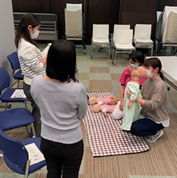 11/29『子どもへのケアセミナー』を開催しました✨
医療的ケア児に関わる保育士・看護師 26名 が参加。
救急対応🩺／吸引・気管切開／胃瘻管理を 講義📖＋演習👐 で学びました。
「明日から活かすことができる！」という嬉しい感想も☺️
ご参加ありがとうございました✨