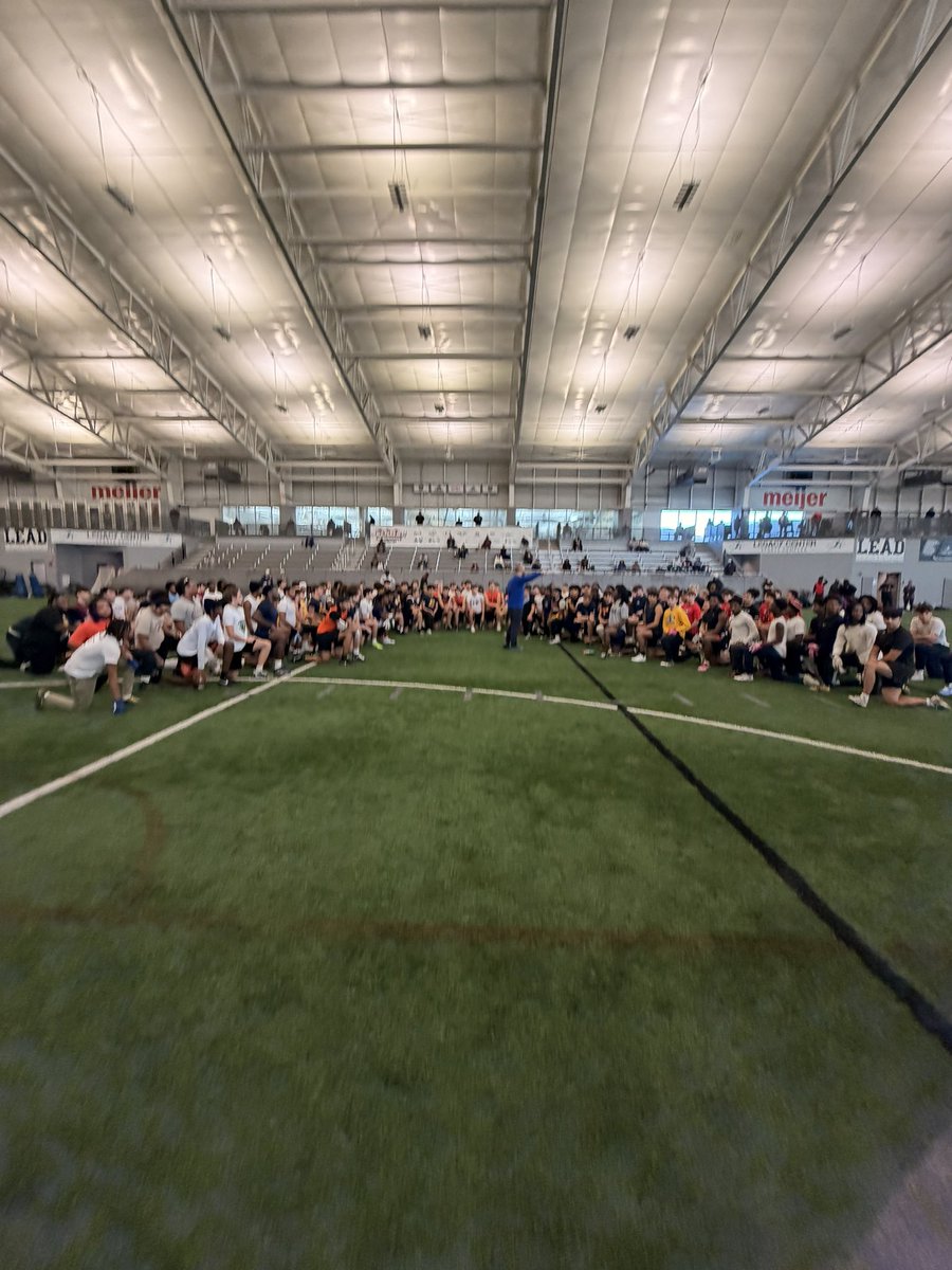 Modern QB tweet media