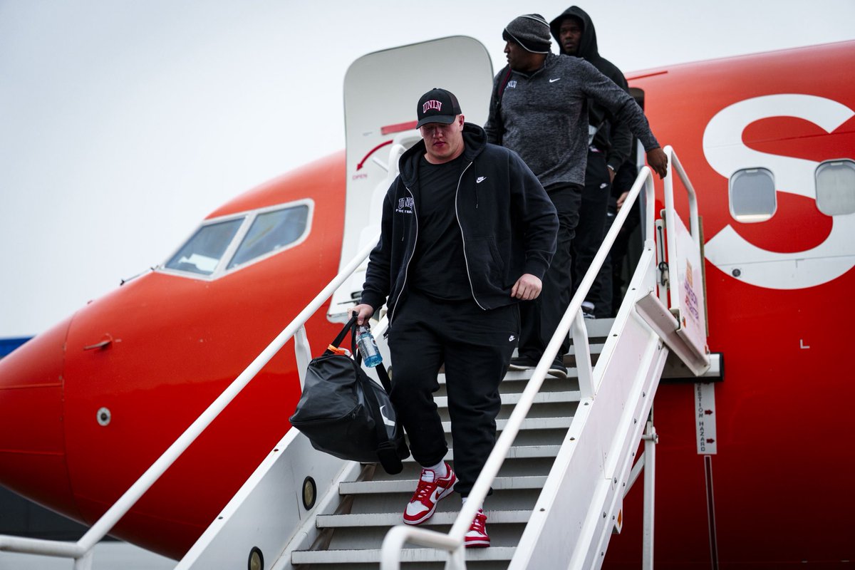 unlvfootball's tweet photo. On a mission. https://t.co/4YcPHjDCal