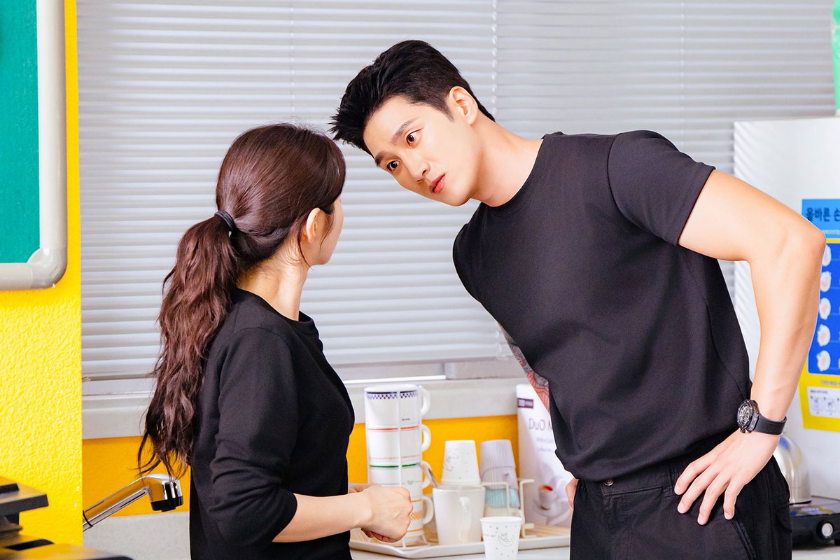 soompi's tweet photo. #AhnBoHyun Melts #LeeJooBin's Frozen Heart In New Rom-Com Drama "#SpringFever"
https://t.co/jz1P0cZtqT https://t.co/5QShrXAOsZ