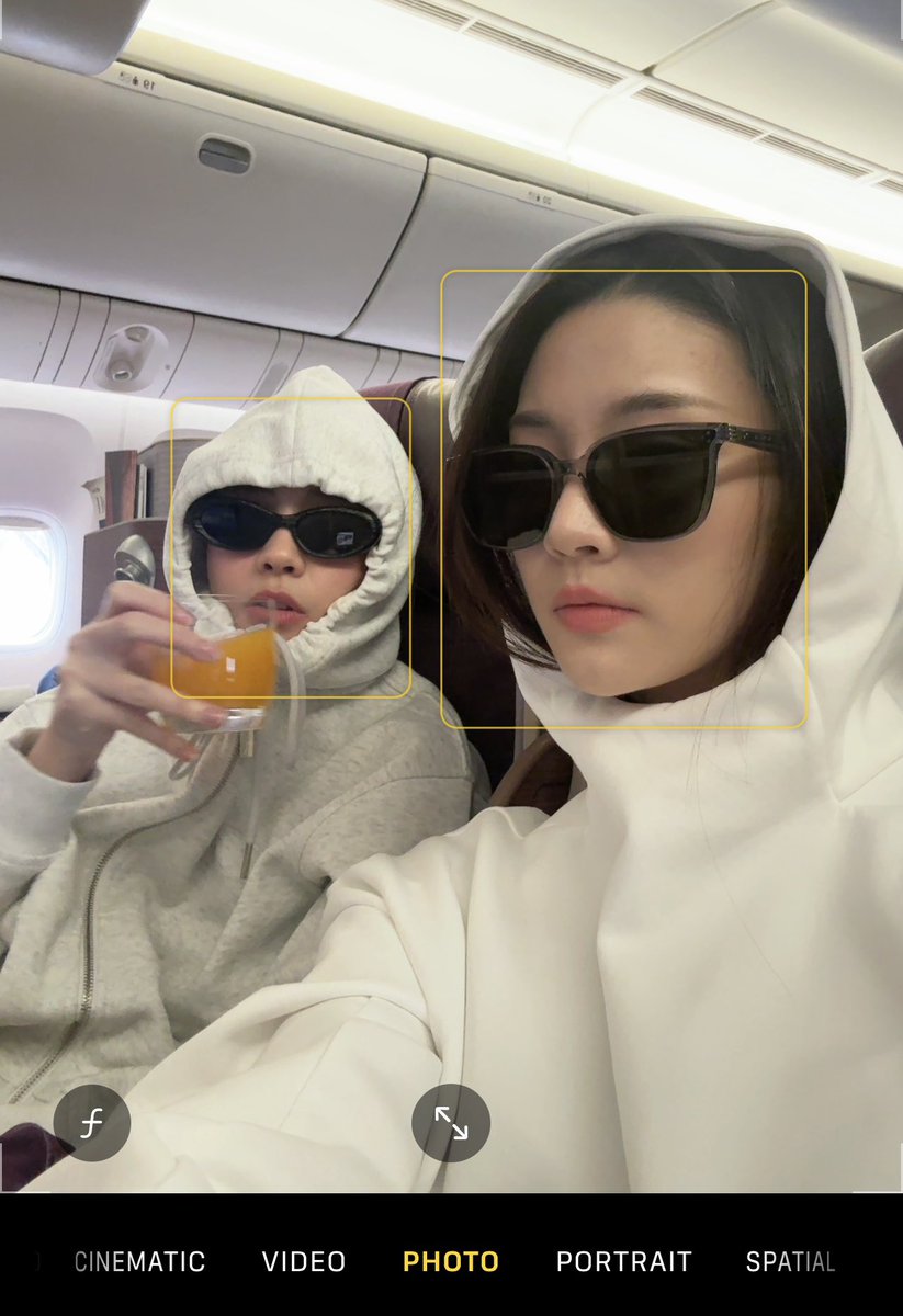 ginnynatnicha's tweet photo. 🛫 https://t.co/kc6FgIQfN7