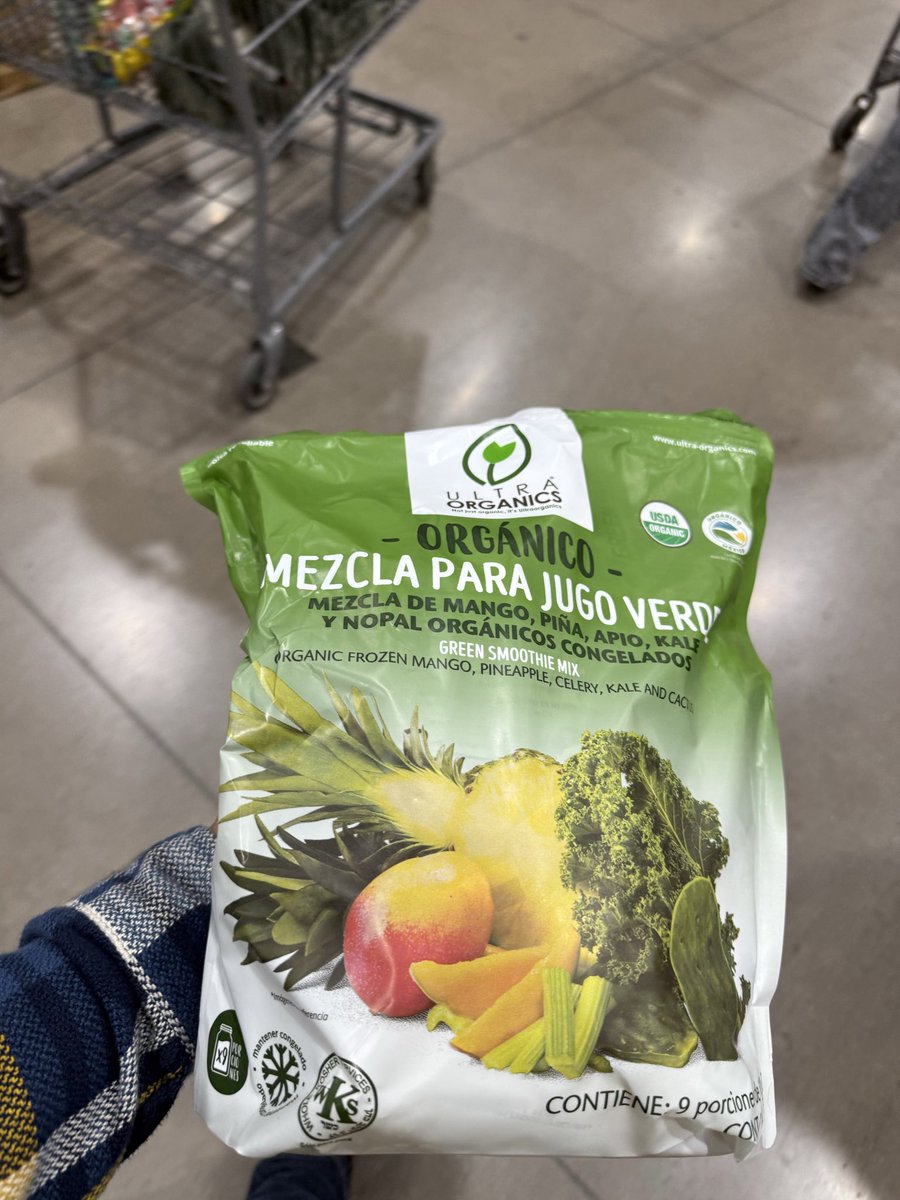 AletsP's tweet photo. Cuando yo pensaría andar comprando setas mamadas jajajaja https://t.co/DXQT74rlqI