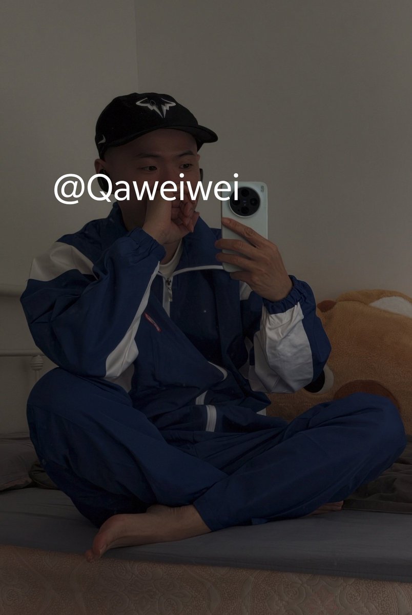 保安校服撸 tweet media