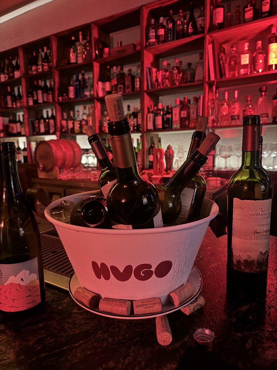 Qué cosa más linda que es la frapera llena de botellas de vino