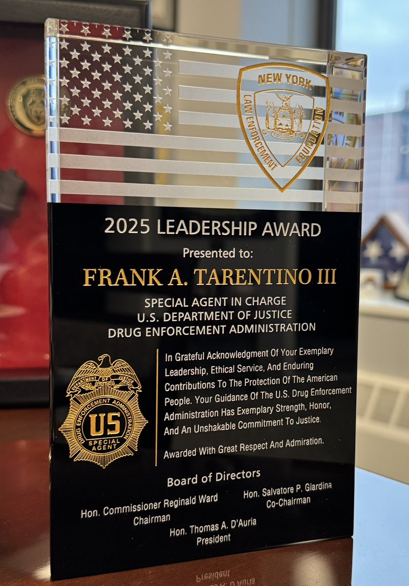 DEANEWYORKDiv's tweet photo. #DEANewYork was honored to join the New York Law Enforcement Foundation in recognizing #DEA New York’s #SpecialAgent in Charge Frank Tarentino, who was presented with their 2025 #LeadershipAward at their Annual Holiday Awards Dinner &amp; 30th Anniversary Gala.
@NYLEFOUNDATION #NYLEF https://t.co/tROK0iAlYd