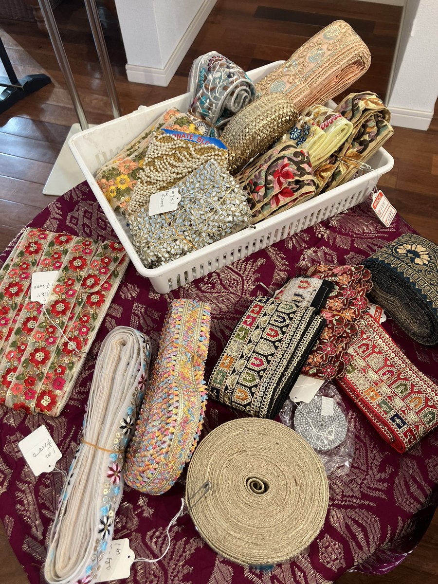 なう インド刺繍リボン×着物生地アクセサリー (@nownowhandmade