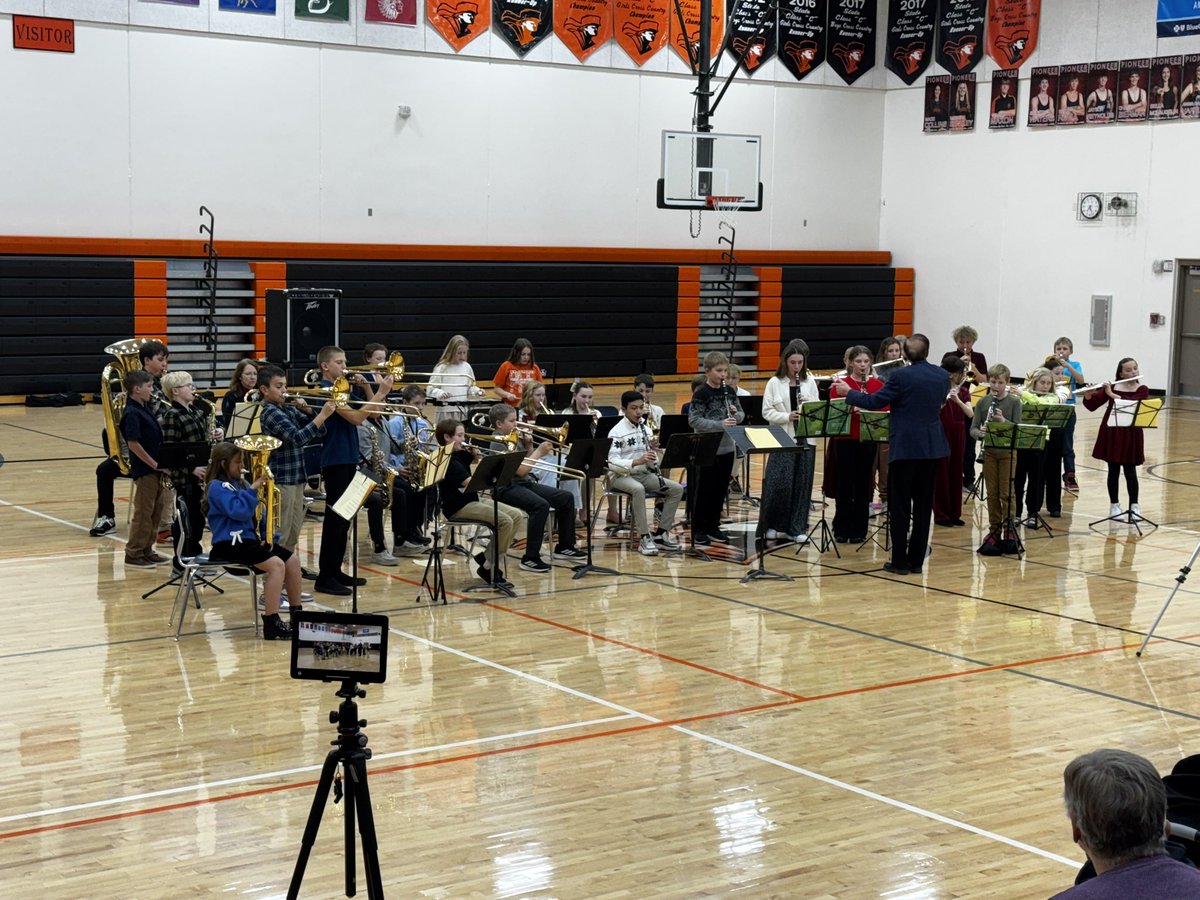 Mrs. Horstman tweet media