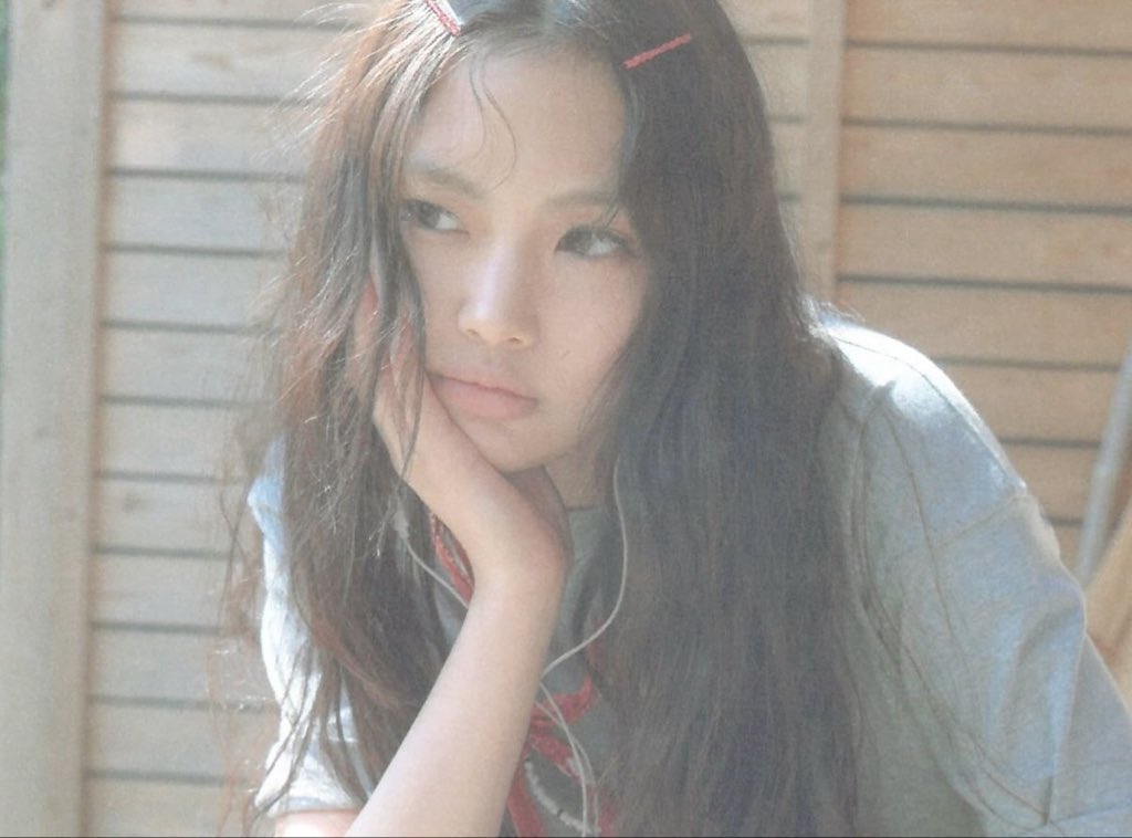 suzybwoo's tweet image. this look was so simple yet so pretty