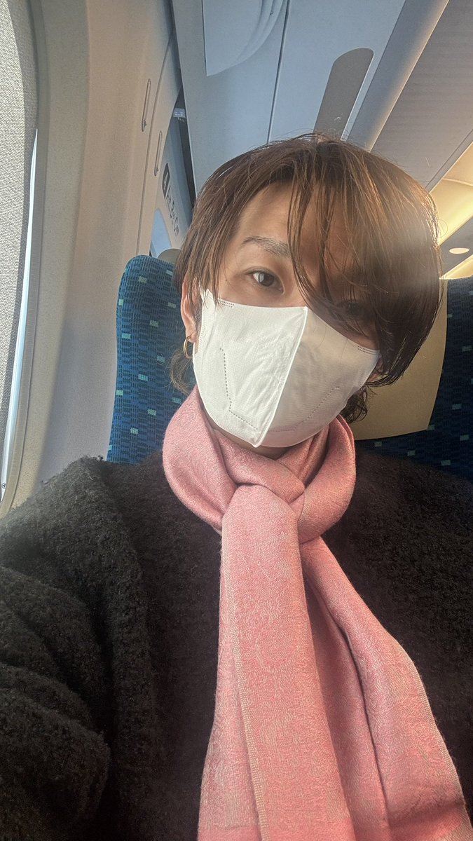 東京ライブへ向かってます。
早起き。