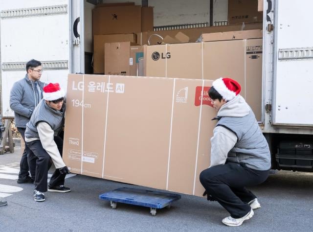 가전 설치까지 함
비시즌 개무리 미침