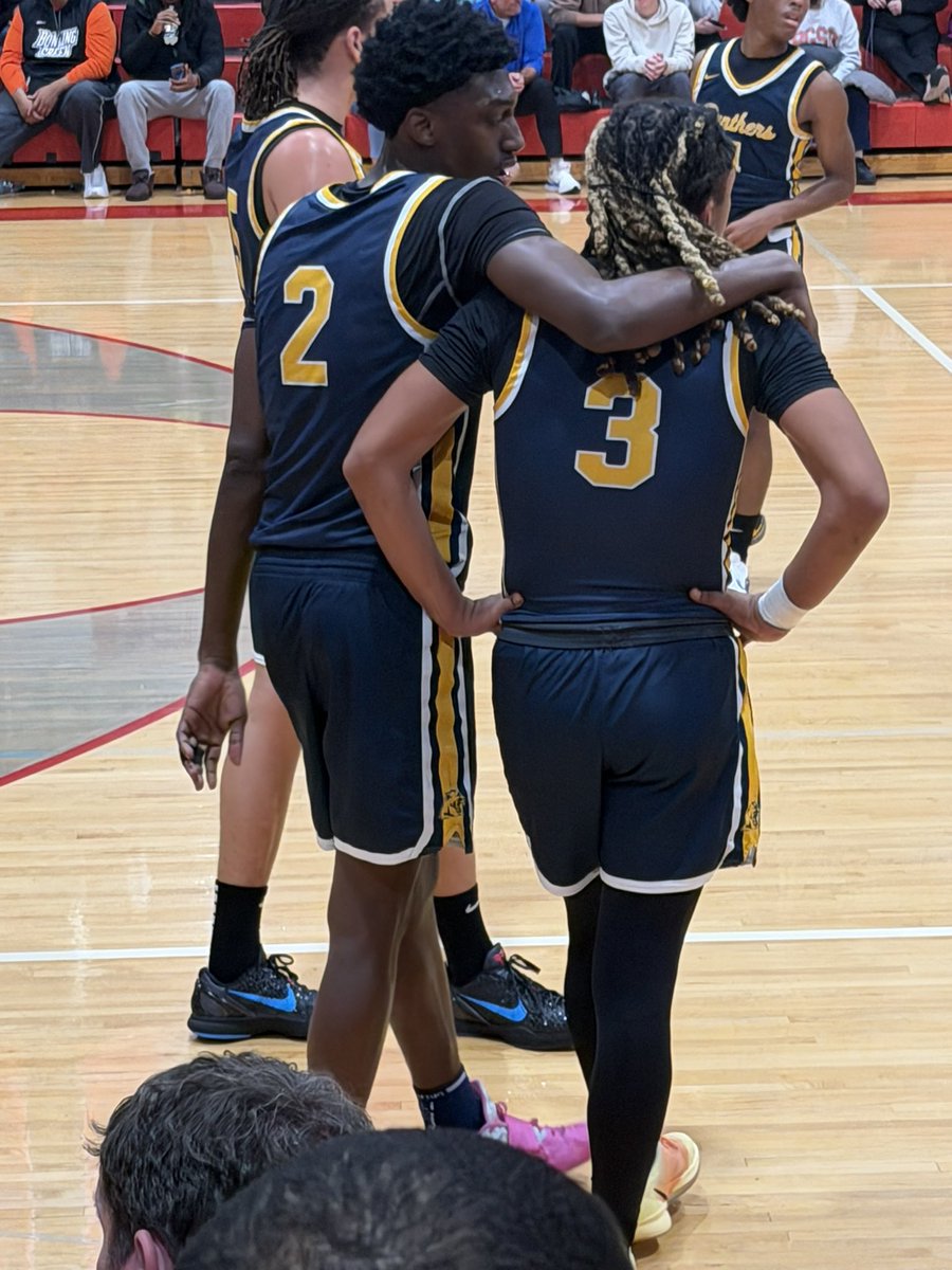 WhitmerAthletic's tweet image. Nice win for Boys Basketball vs BG tonight! 
Next up: Girls at home tomorrow!