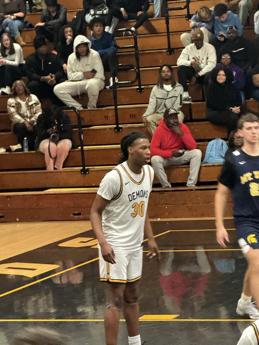 TriHoopsNet tweet media