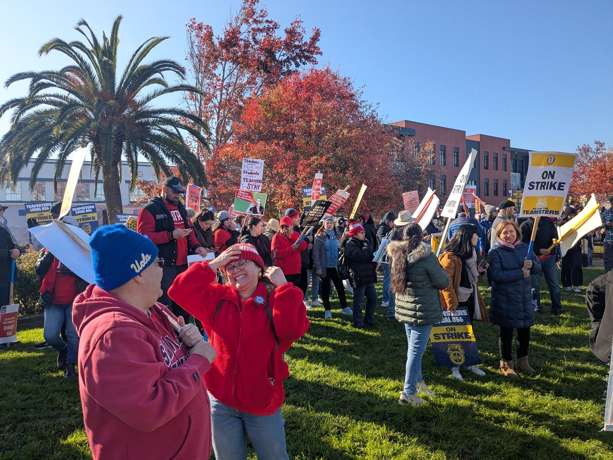 Unionforall's tweet photo. I Solidarity with WCCUSD Teachers and Teamsters https://t.co/gtCOdQKI3d