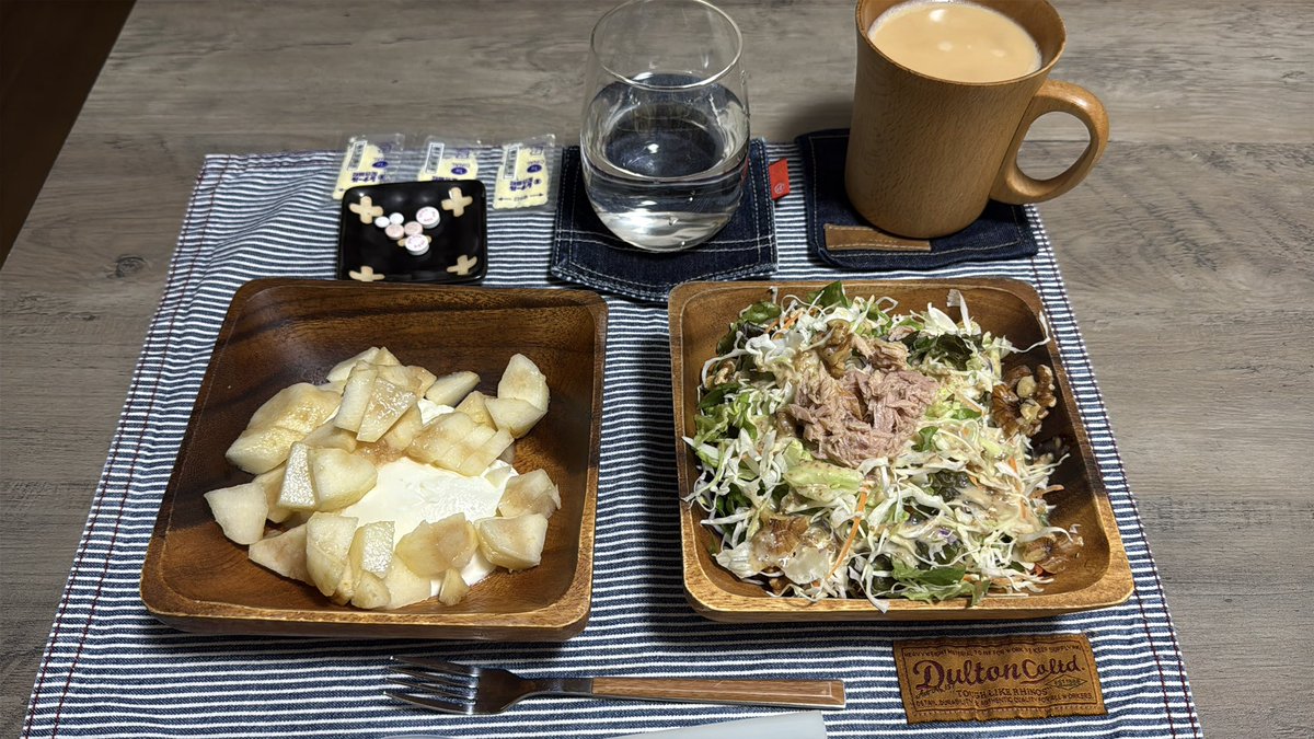 Type1Com's tweet image. おはようございます♪
今日は眼科の半年ぶりの定期検診
顔面麻痺の方は別の大きい病院にかかってるので糖尿病の方の眼科検診💦
目悪くなってた⤵️
動画にしようか迷う…
久しぶりに自分の食生活やら見直してる現在です…血糖値DexcomG7159は食後1時間くらいかな
#糖尿病 #DexcomG7 #おうちごはん