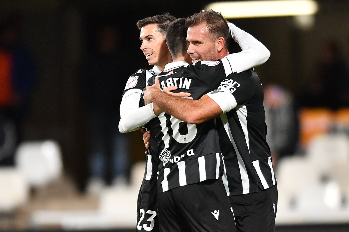 FCCartagena_efs's tweet image. 𝐒𝐞𝐠𝐮𝐢𝐫, 𝐬𝐞𝐠𝐮𝐢𝐫, 𝐬𝐞𝐠𝐮𝐢𝐫...𝐘 𝐝𝐞𝐬𝐝𝐞 𝐲𝐚
🧠➡️#DerbiDelCartagonova