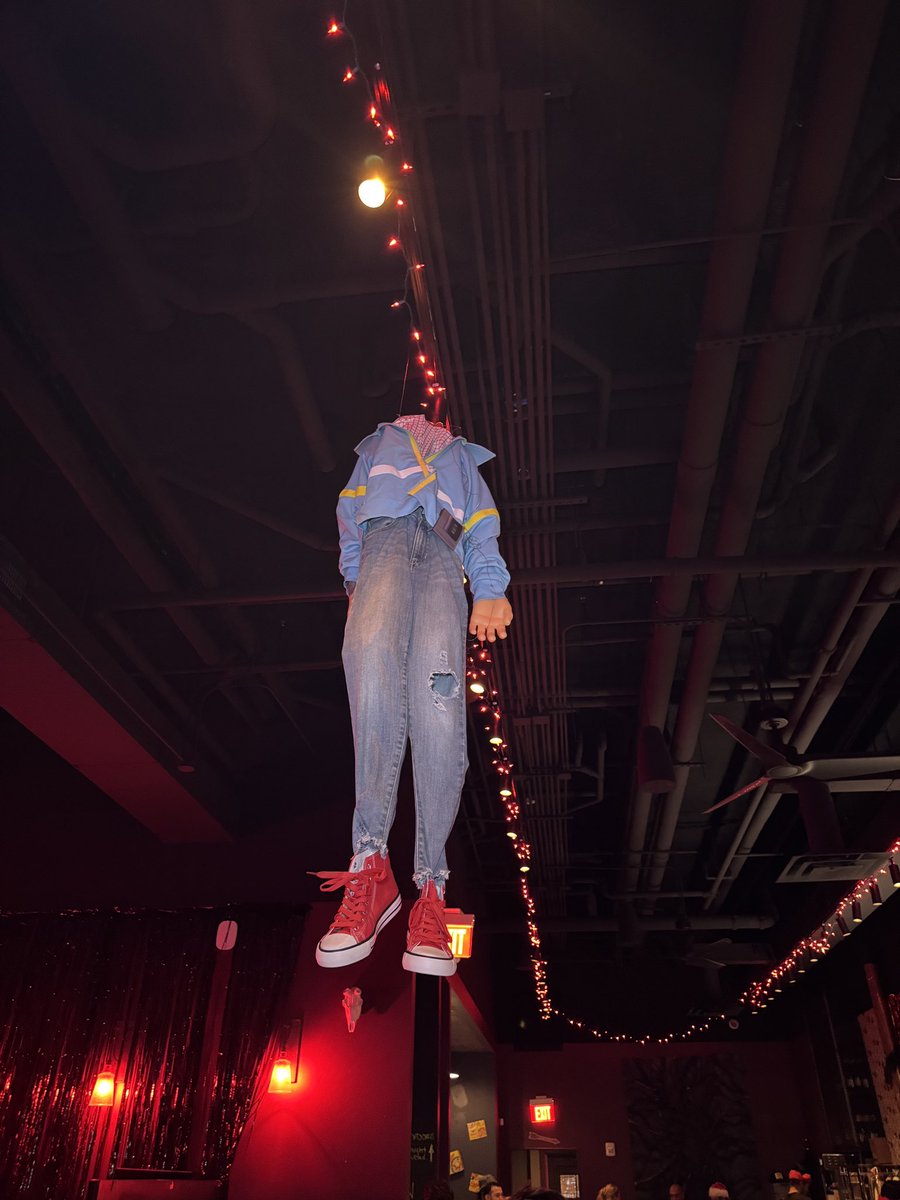 chefilicios's tweet photo. My favorite theme of the tour was of course, the #StrangerThings inspired bar at Problem Child.  After the insane Volume 1 ending, I can’t wait for Volume 2 to drop on Christmas Day! 🙂‍↔️@DukesGrocery https://t.co/r7JKkp4lPu