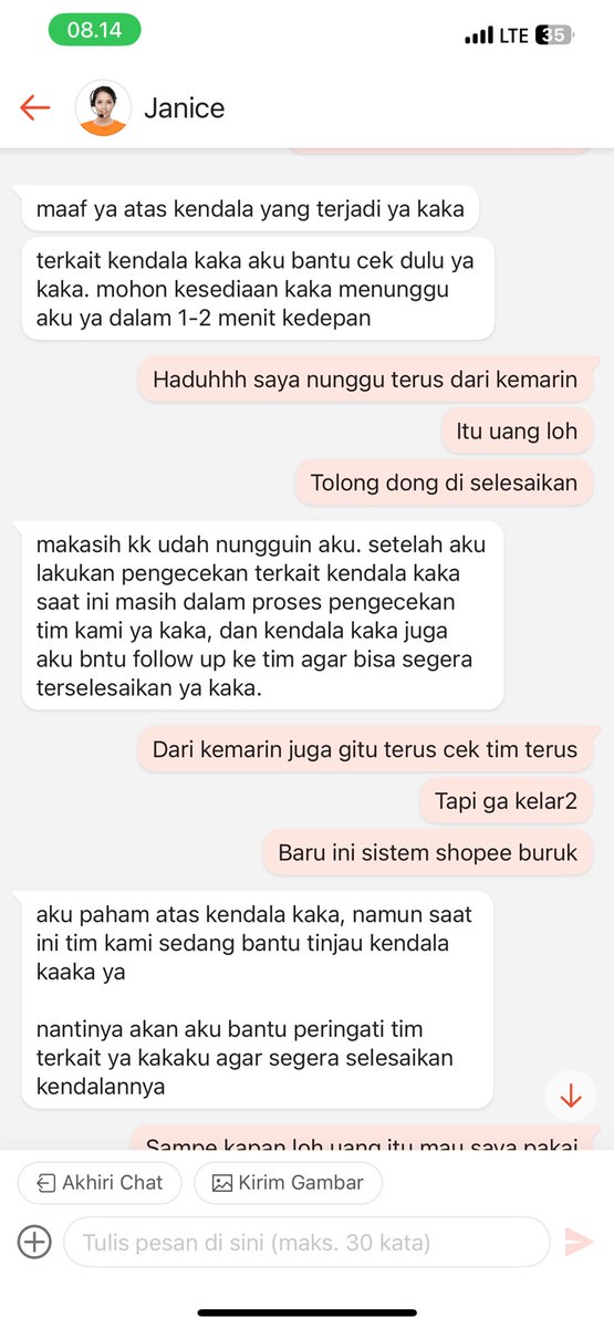 zizimalau's tweet photo. (6) dichat ke pusat bantuan pun hanya ini ini terus disuruh tunggu tubggu dan tunggu ajah weeh,solusi cepat dongg bukan cuma di cek sitem terkait ajah , ini dana penjualan masa ditahan tahan selama ini gimana kita penjual mau memutar modal kalo kaya ginj , merugikan !! @ShopeeID https://t.co/1pWhmLvCdT