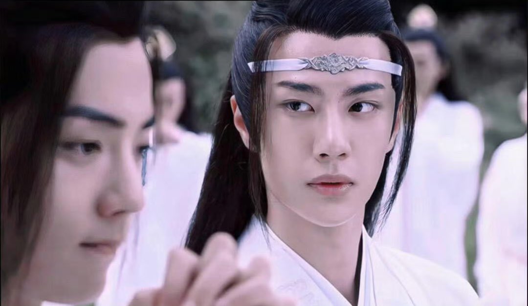 ก่อนจะบอกเป็นแค่เพื่อนเลิกมองแบบนี้ก่อน