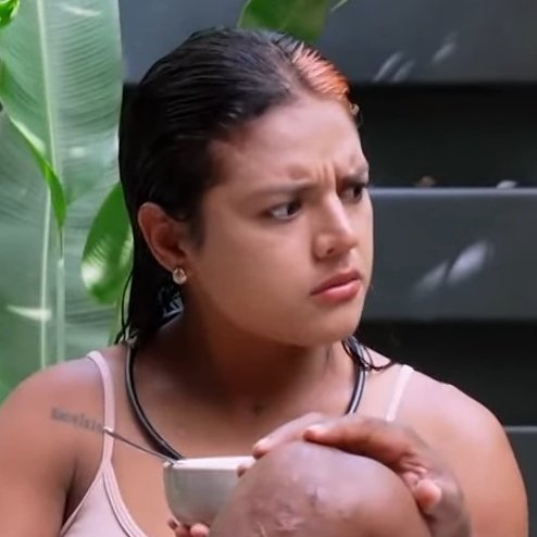 vicknovaporub's tweet photo. Zambrano para tener tango ego, se desestabiliza fácil, cuando Kevyn quedó de primero en muerte, que casi se desmaya, el aire pasado le dolía la pierna y hoy se cortó, siempre tiene una excusa cuando no es Lucho su contrincante 

#DesafioDelSigloXXI https://t.co/fednsWosNO