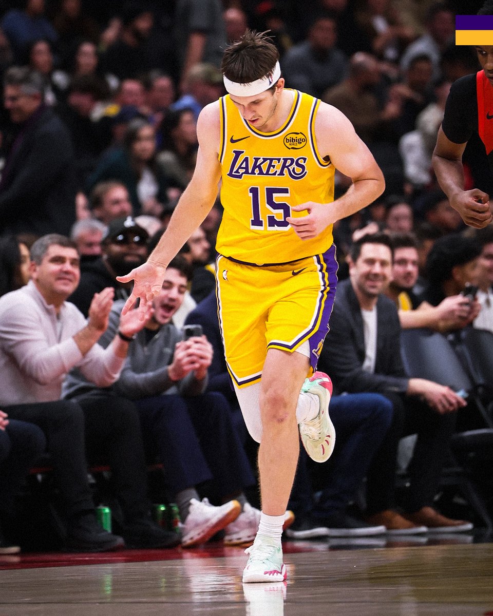 22 POINTS for Austin in the 3rd 🔥