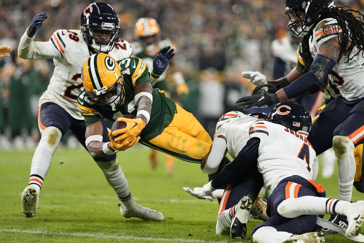 Good look at the present and future of the #Packers - #Bears rivalry:     cheeseheadtv.com/blog/rivalry-r…