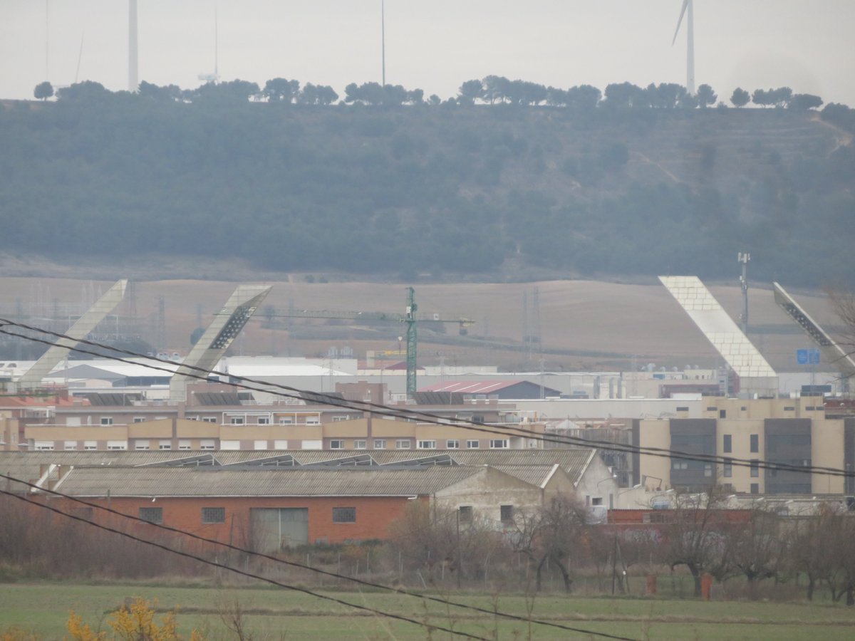 DDFM2_0's tweet image. Happy Friday Everyone!!  

Long weekend in 🇪🇸 so let's stay on the Iberian Peninsular at the Estadio Nueva Balastera, Palencia, and home to @PalenciaCristo 

Enjoy your football wherever you are! 😃😍⚽️🤗

#floodlightfriday