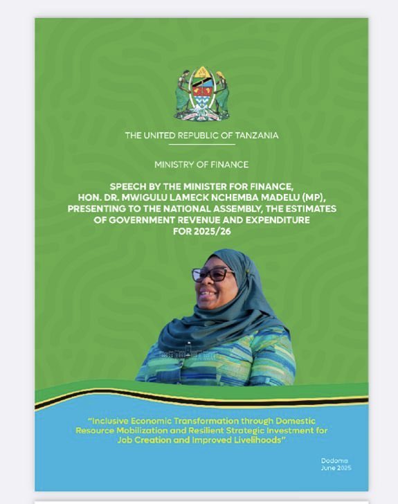 MariaSTsehai's tweet photo. ‼️🚨WANUFAIKA WA PESA ZA “MABEBERU” NI HAWA SASA‼️
Iteni machawa wachafu wa Bi Kizimkazi
Wanaolipwa na mabeberu ni ninyi mashwaini! 🚮. 
Alafu mnawafokea mnawauliza who are you?
Sasa hapo inabidi tuongee na @WorldBankAfrica na @IMFAfrica tumalize kazi mkae kwa adabu 
Mnachinja maelfu na kutupa miili yao kama takataka alafu mkiambiwa muwajibike mnachamba?
Mwaka huu #tutaelewanatu 
#D9Tunatoka #D9TanganyikaDay 🇹🇿💪🏽
#SamiaMustGo