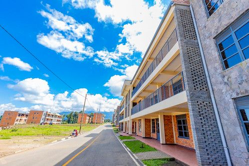 karanyuzeeka's tweet photo. Rugerero Model Village in Rubavu is a beacon of hope 🇷🇼✨! Home to 120 families, it offers safe housing, ECD school, health post, market & more. A true example of Rwanda’s commitment to development and resilient communities. #RwandaDevelopment #ModelVillage https://t.co/hGTauwOVAJ