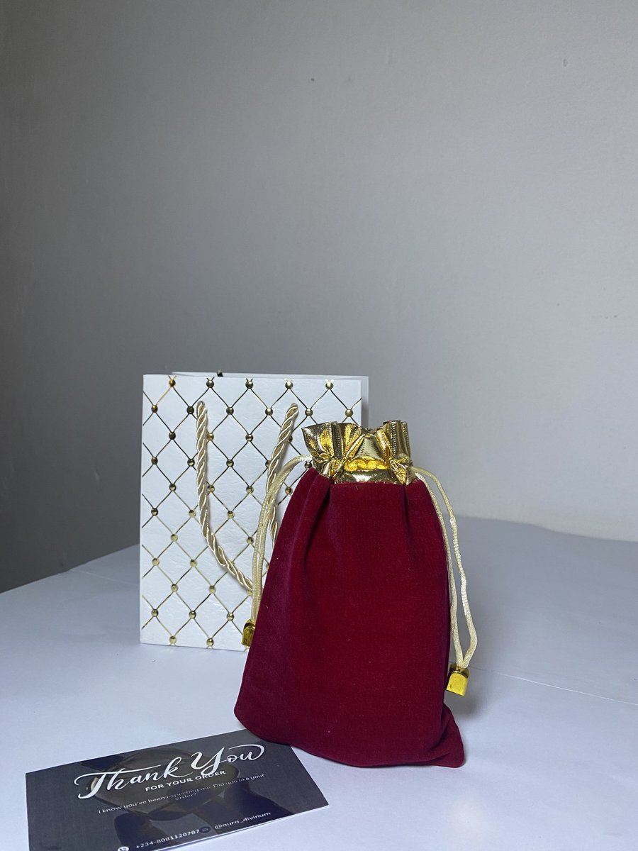 SALES DAY LAST!
Amouage Guidance 46 is a rich, luxurious woody-floral extrait. It's creamy sandalwood, pear, and rose create a smooth, elegant scent.
Deep amber and vanilla give it warmth and long-lasting power.
Bold, classy, and perfect for making a statement. 

Normal price: