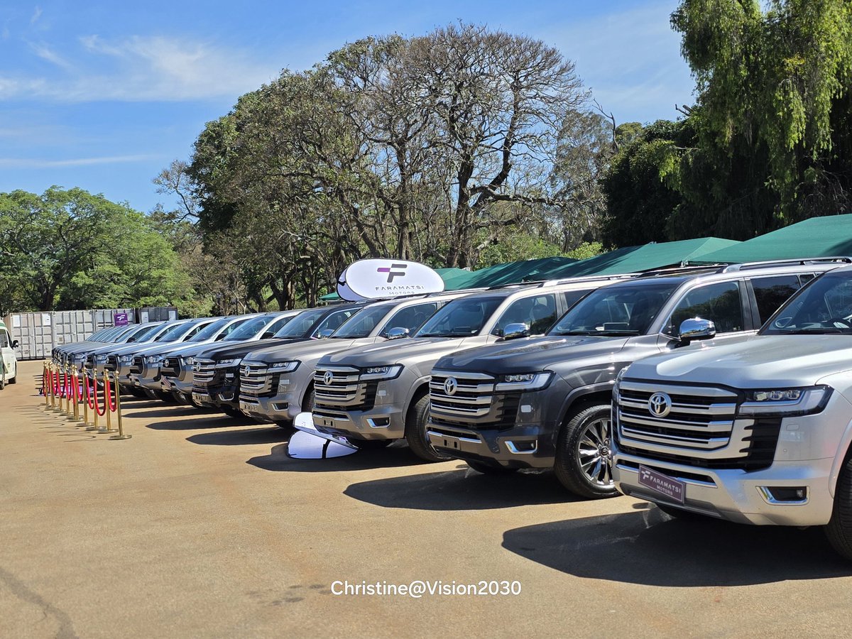 chrissy10charu's tweet image. Today, His Excellency President Dr ED Mnangagwa will present motor vehicles to YoungWomen4ED led by National Chair Hon Minister Tatenda A Mavetera and Women’s League led by Senate President Hon Mabel Chinomona at the State House. This gesture will enhance their mobility and…