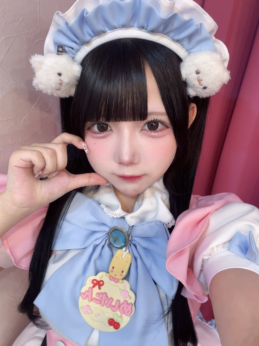 mei_twintail's tweet photo. 22じまで6階✨見えないけどハーフツイン✨ https://t.co/CzDulXcubb