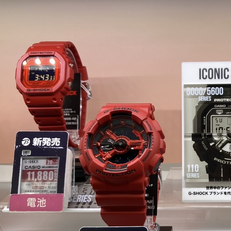 6F 時計コーナー 新商品⌚ カシオ G-SHOCK Iconic Styles 赤シリーズ