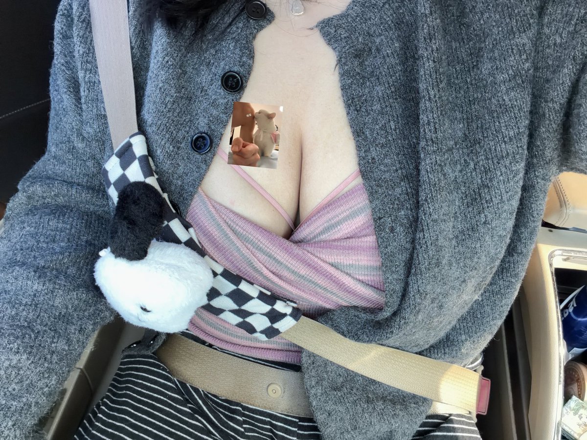 Good girl🦋 tweet media