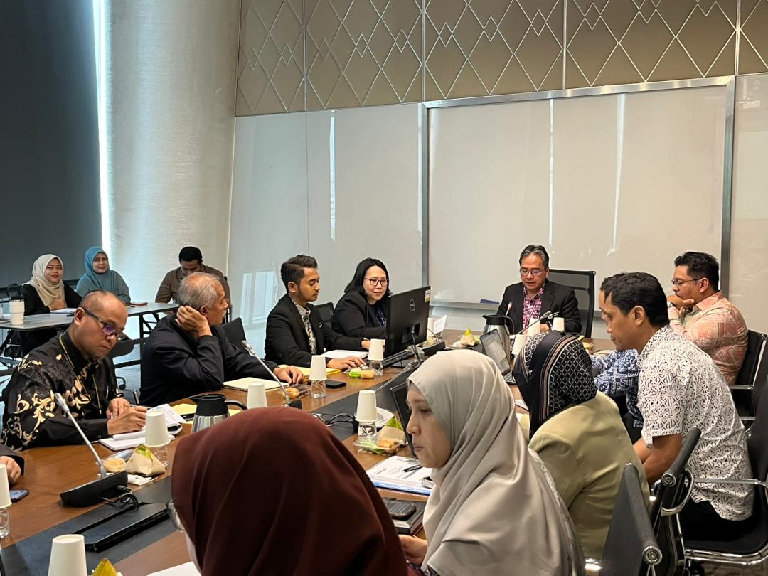 BPK_CDPK's tweet photo. 4/12/2025 - MESYUARAT PENYELARASAN PELAKSANAAN QLASSIC DAN SHASSIC BAGI PROJEK DI BAWAH JABATAN KERJA RAYA MALAYSIA BERSAMA CIDB https://t.co/1vWhUkNCB2