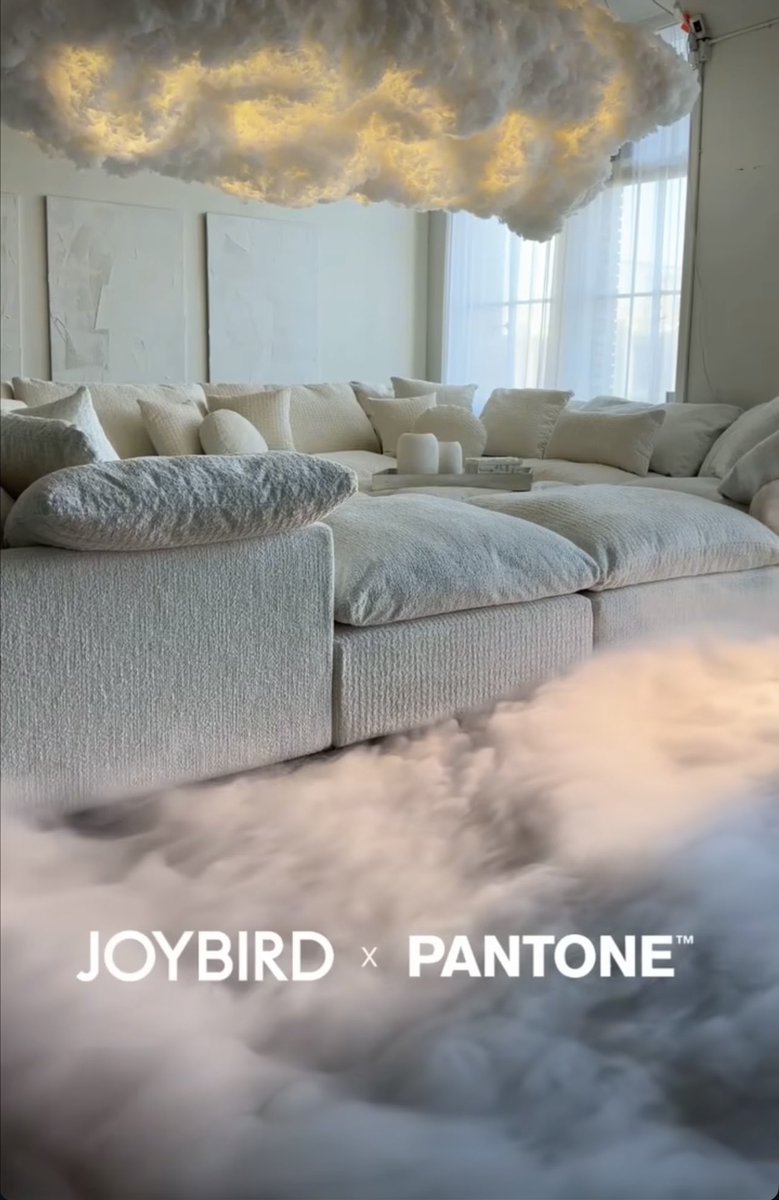 Цвет года в мебели🤍