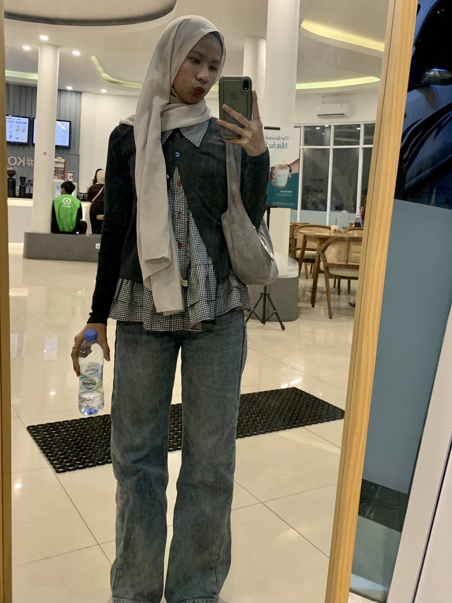 AMEL☀️ tweet media