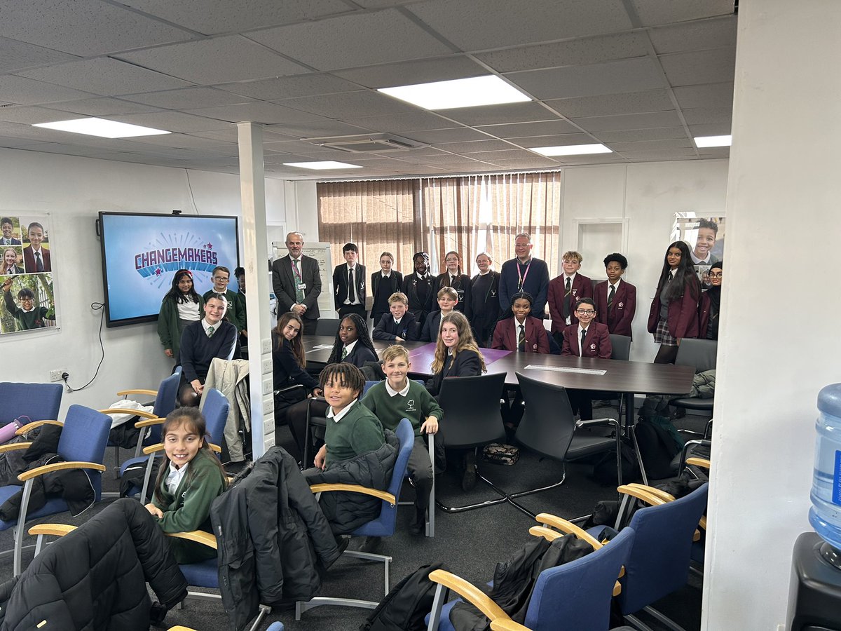 bowerparkac's tweet photo. The ELAT Trust-wide ‘Changemakers’ group act as a student voice to effect meaningful change within and across the Trust. Each year 1 or 2 agreed key issues that students feel are important are actioned. https://t.co/g7R9CJfzgR