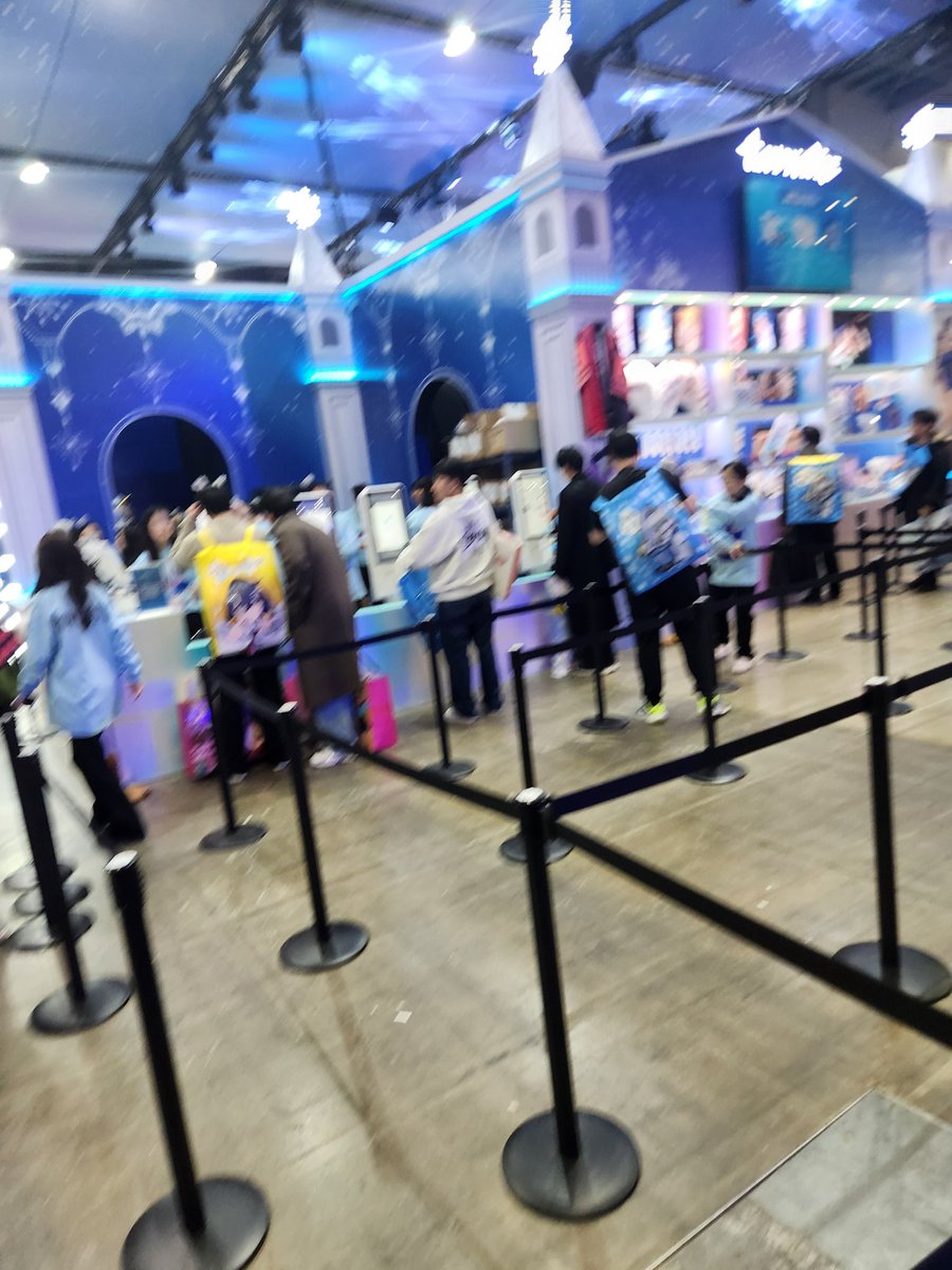 l0ckforever's tweet photo. #브라운더스트2 #AGF2025 https://t.co/HdOAEI8UPw