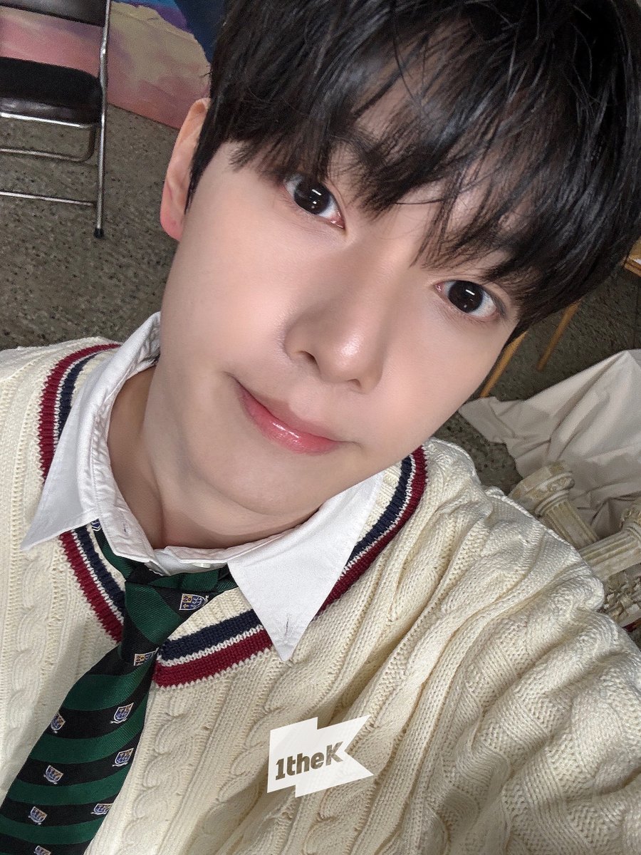 진짜 얼죽아 레전드…
#최립우 얼굴 죽인다 아이가 🙈🔥
#댄스소사이어티 #CHUEILIYU #SWEET_DREAM #UxYOUxU <a href="/cliyu_official/">CHUEI LI YU</a>

#DanceSociety 👉 youtu.be/PmXYy9X3DNE