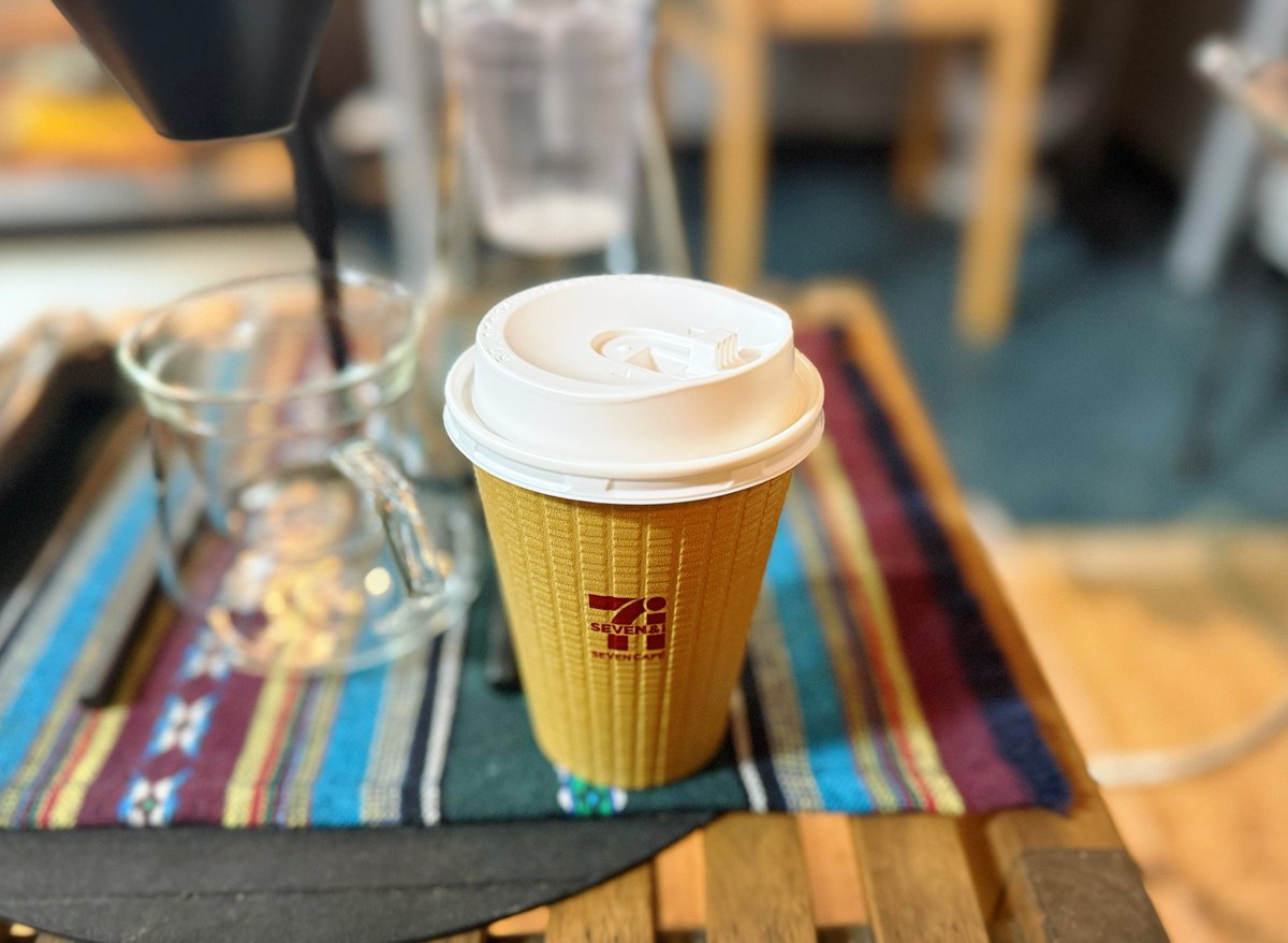 セブンイレブンで割りかし最近導入された紅茶マシン「セブンカフェ