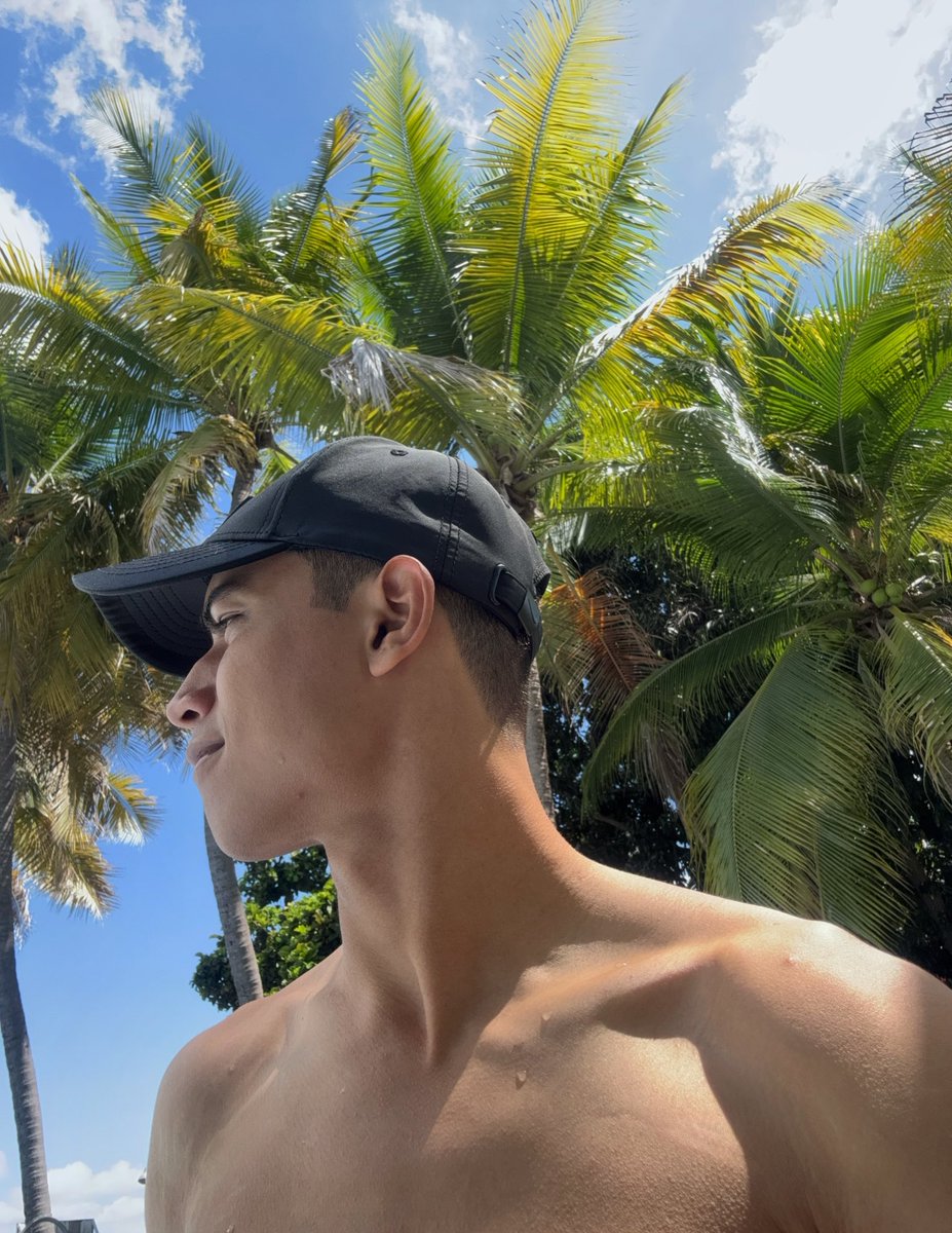 😏El resto de las fotos en mi  ig kevinospina.1