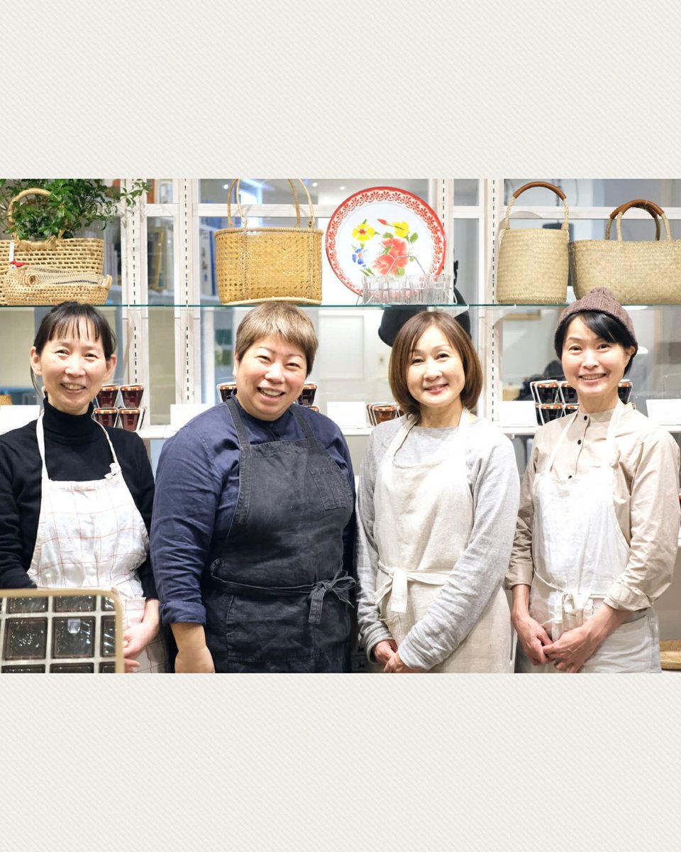 cholonshop's tweet photo. クレープの会にご参加いただいたみなさん、ありがとうございました。美味しかったですね。romi-unieとcholonのコラボ商品「Petit Pochon(プティポション)」を紹介します。プレゼントにもおすすめ!
https://t.co/f2Hsp7ZCDi
https://t.co/9H8qasZS0b
#cholon #チョロン #ロミユニ #ジャムパレード https://t.co/SzfJjdDsIz