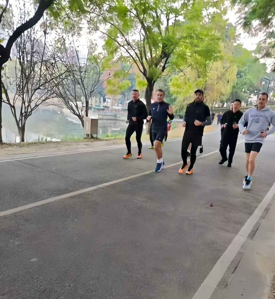 迷人的小红 tweet media