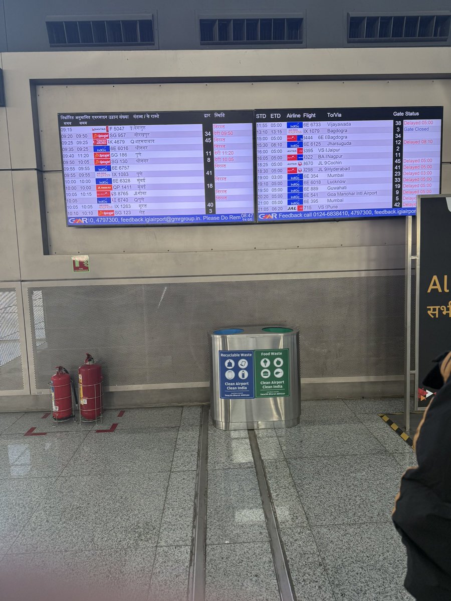 dhruvalvarshney's tweet photo. One pilot-rest rule = nationwide meltdown.
IndiGo wasn’t ready, passengers are paying the price.
Real scene from Delhi Airport today. #IndiGoCrisis @DGCAIndia @IndiGo6E @DelhiAirport https://t.co/MRxVpemvOj